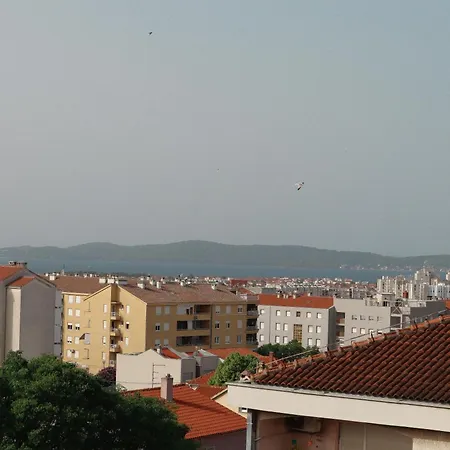 Ivoni Seaview Apartamento *