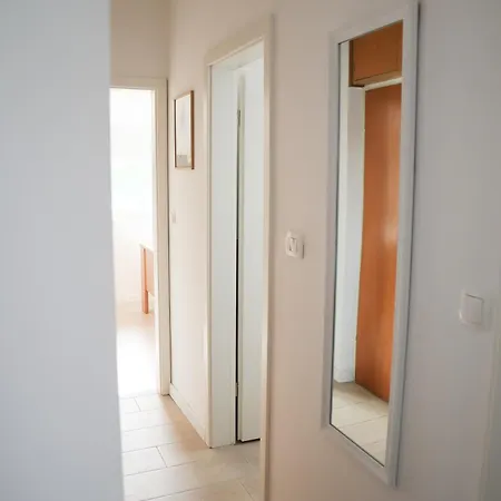 Ivoni Seaview شقة زادار